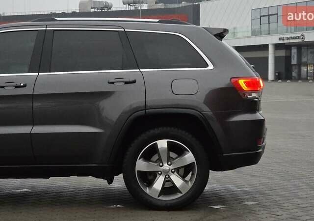 Серый Джип Гранд Чероки, объемом двигателя 3.6 л и пробегом 195 тыс. км за 15999 $, фото 6 на Automoto.ua