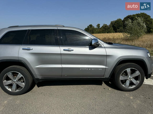 Серый Джип Гранд Чероки, объемом двигателя 3.6 л и пробегом 180 тыс. км за 20000 $, фото 7 на Automoto.ua