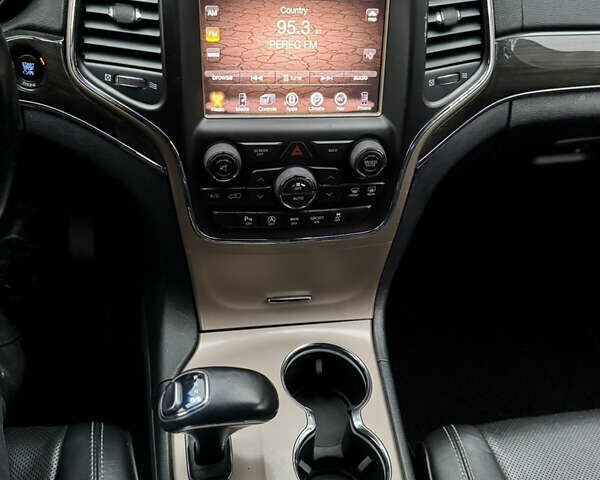 Сірий Джип Grand Cherokee, об'ємом двигуна 2.99 л та пробігом 176 тис. км за 19900 $, фото 27 на Automoto.ua