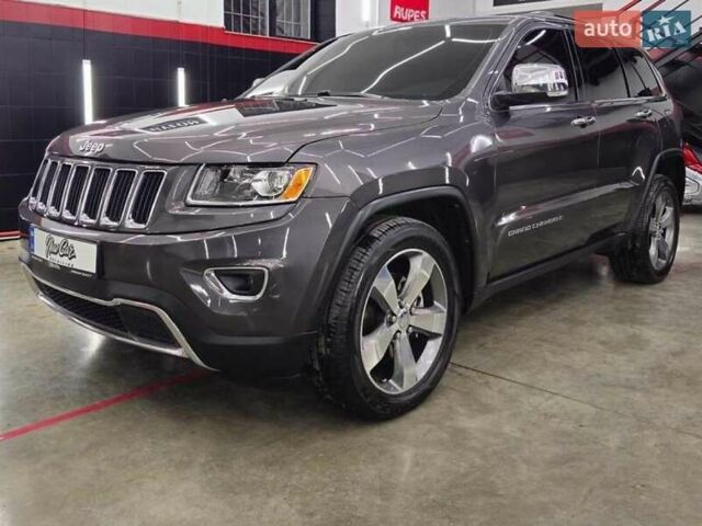 Джип Гранд Чероки 2015 в Черновцах на Automoto.ua Серый Джип Гранд Чероки, объемом двигателя 3.6 л и пробегом 162 тыс. км за 20000 $, фото 4 на Automoto.ua