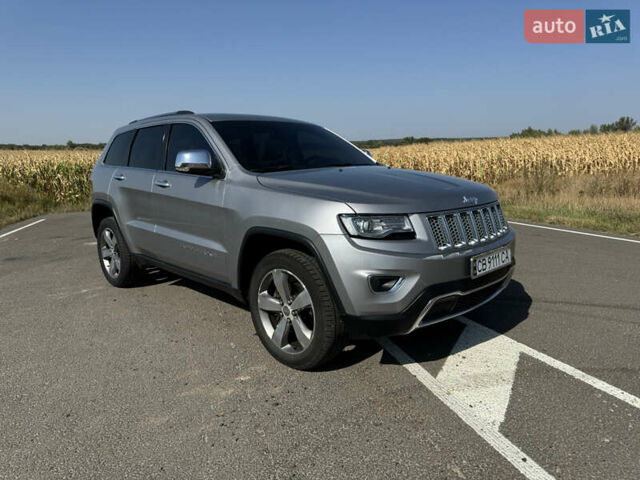 Серый Джип Гранд Чероки, объемом двигателя 3.6 л и пробегом 180 тыс. км за 20000 $, фото 1 на Automoto.ua