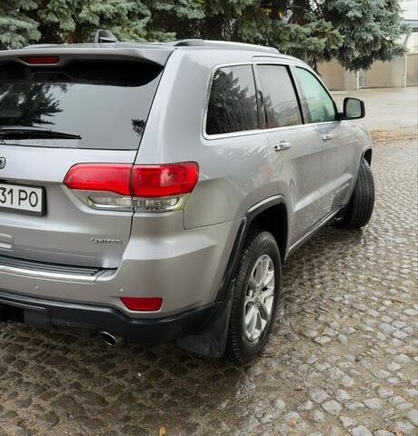 Серый Джип Гранд Чероки, объемом двигателя 3 л и пробегом 205 тыс. км за 21500 $, фото 2 на Automoto.ua