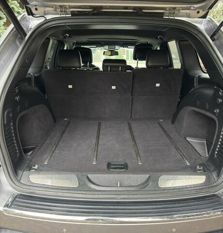 Серый Джип Гранд Чероки, объемом двигателя 3 л и пробегом 205 тыс. км за 21500 $, фото 18 на Automoto.ua