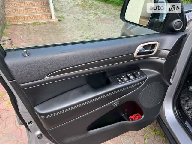 Сірий Джип Grand Cherokee, об'ємом двигуна 2.99 л та пробігом 188 тис. км за 22500 $, фото 31 на Automoto.ua