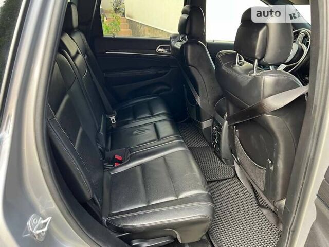 Сірий Джип Grand Cherokee, об'ємом двигуна 2.99 л та пробігом 188 тис. км за 22500 $, фото 32 на Automoto.ua
