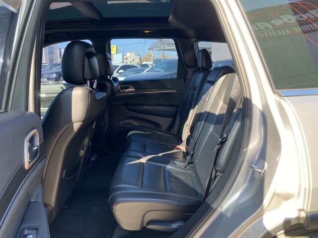 Сірий Джип Grand Cherokee, об'ємом двигуна 3 л та пробігом 191 тис. км за 22300 $, фото 24 на Automoto.ua