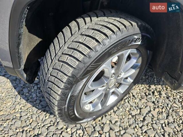 Сірий Джип Grand Cherokee, об'ємом двигуна 2.99 л та пробігом 188 тис. км за 22500 $, фото 3 на Automoto.ua