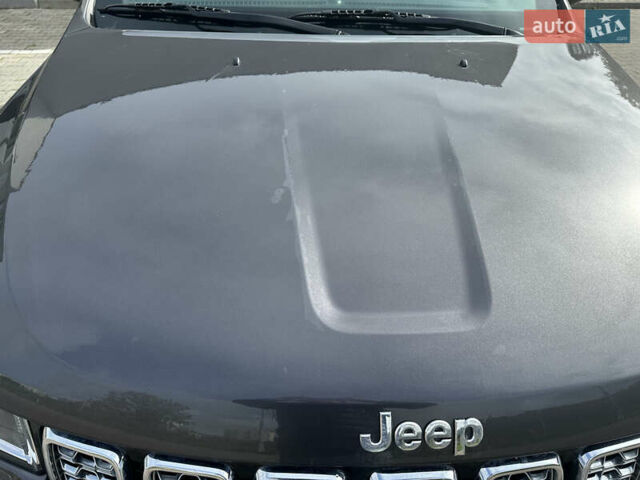 Серый Джип Гранд Чероки, объемом двигателя 3.61 л и пробегом 65 тыс. км за 20501 $, фото 7 на Automoto.ua