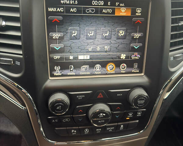 Серый Джип Гранд Чероки, объемом двигателя 3.6 л и пробегом 137 тыс. км за 24800 $, фото 20 на Automoto.ua