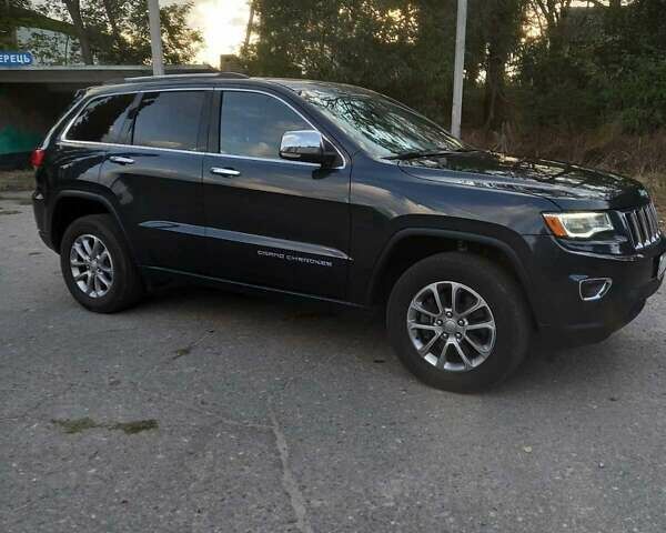 Серый Джип Гранд Чероки, объемом двигателя 2.99 л и пробегом 127 тыс. км за 22500 $, фото 2 на Automoto.ua