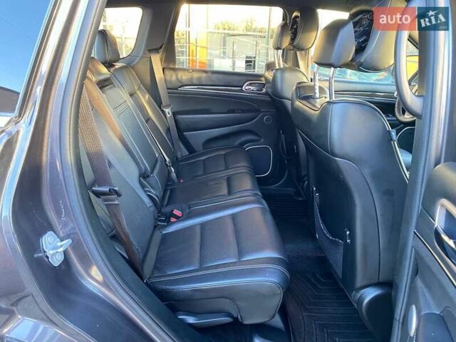 Серый Джип Гранд Чероки, объемом двигателя 3.6 л и пробегом 137 тыс. км за 23500 $, фото 25 на Automoto.ua