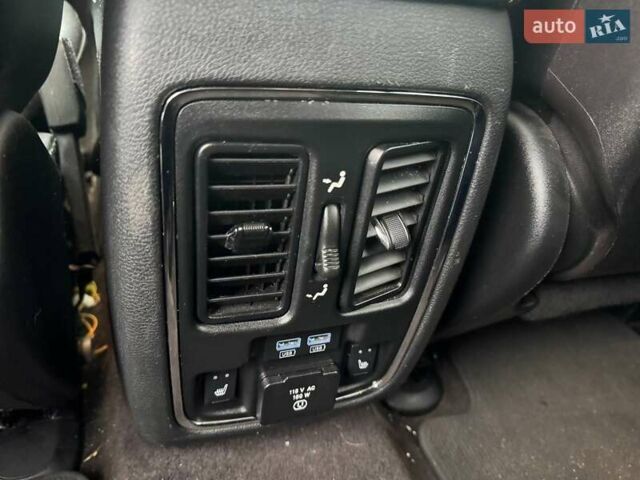 Серый Джип Гранд Чероки, объемом двигателя 3.6 л и пробегом 190 тыс. км за 18390 $, фото 29 на Automoto.ua