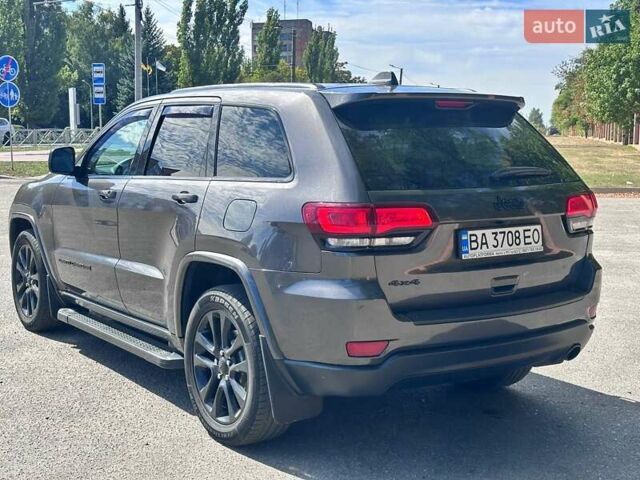 Сірий Джип Grand Cherokee, об'ємом двигуна 3.6 л та пробігом 143 тис. км за 22500 $, фото 6 на Automoto.ua