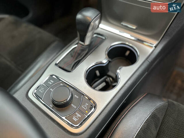 Сірий Джип Grand Cherokee, об'ємом двигуна 3.6 л та пробігом 173 тис. км за 24900 $, фото 32 на Automoto.ua