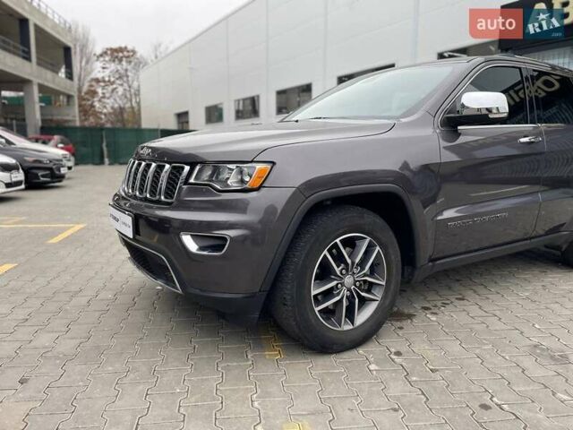 Сірий Джип Grand Cherokee, об'ємом двигуна 3.6 л та пробігом 103 тис. км за 20500 $, фото 1 на Automoto.ua