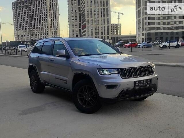 Сірий Джип Grand Cherokee, об'ємом двигуна 3.6 л та пробігом 150 тис. км за 25000 $, фото 19 на Automoto.ua