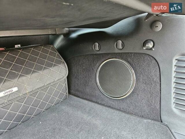 Сірий Джип Grand Cherokee, об'ємом двигуна 3.6 л та пробігом 125 тис. км за 28200 $, фото 19 на Automoto.ua