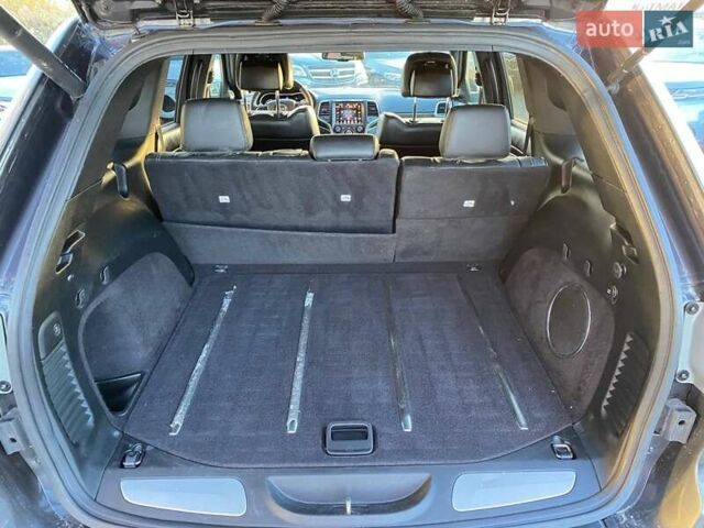 Серый Джип Гранд Чероки, объемом двигателя 3.6 л и пробегом 137 тыс. км за 23500 $, фото 29 на Automoto.ua