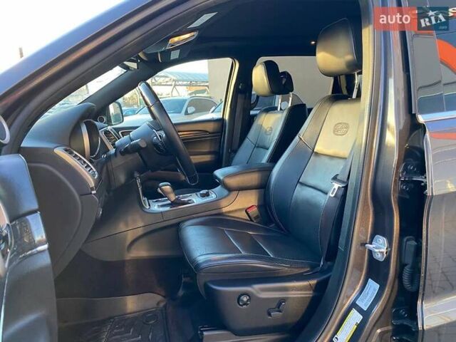 Серый Джип Гранд Чероки, объемом двигателя 3.6 л и пробегом 137 тыс. км за 23500 $, фото 21 на Automoto.ua