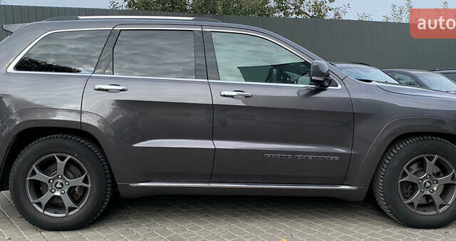 Серый Джип Гранд Чероки, объемом двигателя 2.99 л и пробегом 86 тыс. км за 29132 $, фото 3 на Automoto.ua