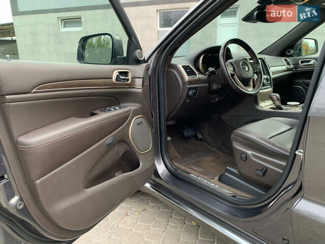 Серый Джип Гранд Чероки, объемом двигателя 2.99 л и пробегом 86 тыс. км за 29132 $, фото 14 на Automoto.ua