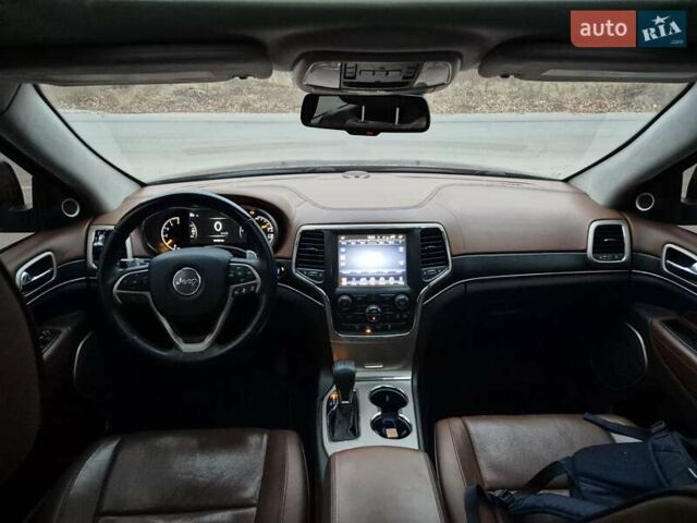 Серый Джип Гранд Чероки, объемом двигателя 2.99 л и пробегом 190 тыс. км за 26000 $, фото 15 на Automoto.ua