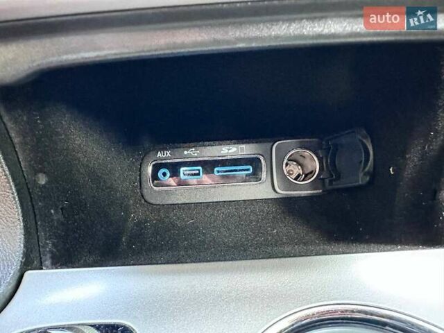 Джип Гранд Чероки 2016 в Кропивницком (Кировограде) на Automoto.ua Серый Джип Гранд Чероки, объемом двигателя 3.6 л и пробегом 143 тыс. км за 24500 $, фото 10 на Automoto.ua