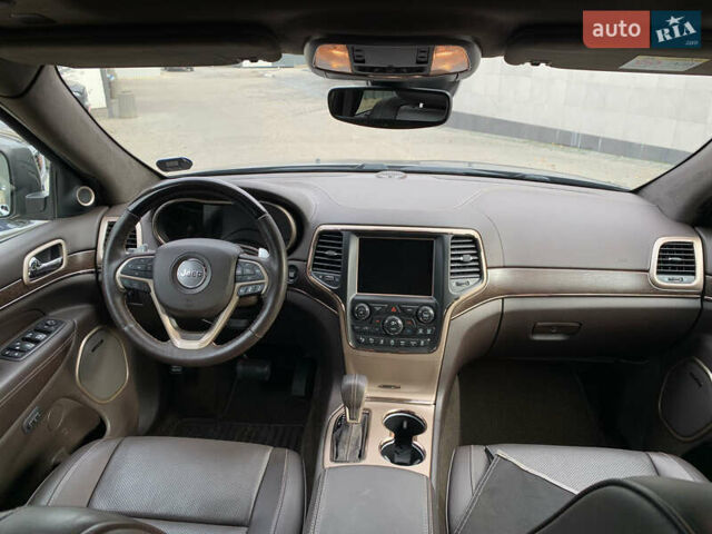 Серый Джип Гранд Чероки, объемом двигателя 2.99 л и пробегом 86 тыс. км за 29132 $, фото 16 на Automoto.ua