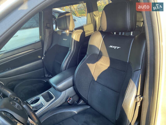 Сірий Джип Grand Cherokee, об'ємом двигуна 3.6 л та пробігом 102 тис. км за 26000 $, фото 18 на Automoto.ua