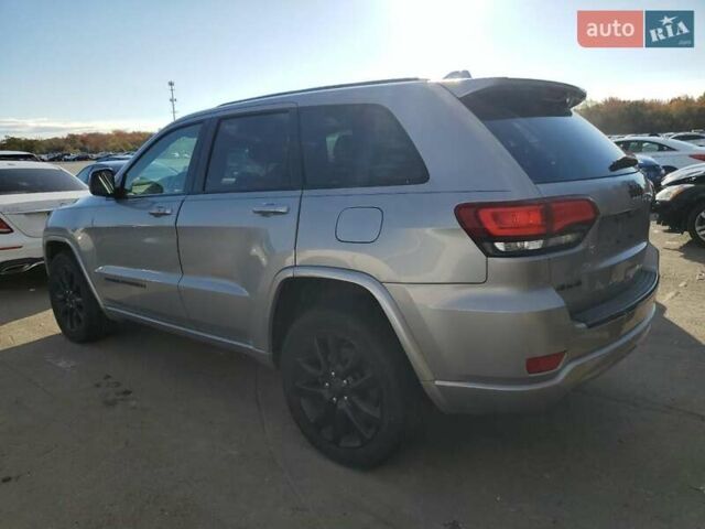 Сірий Джип Grand Cherokee, об'ємом двигуна 3.6 л та пробігом 160 тис. км за 4000 $, фото 1 на Automoto.ua