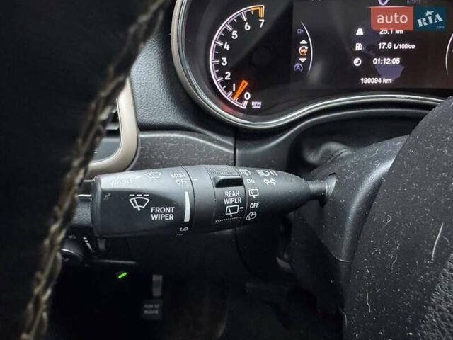 Серый Джип Гранд Чероки, объемом двигателя 3.6 л и пробегом 190 тыс. км за 18390 $, фото 20 на Automoto.ua