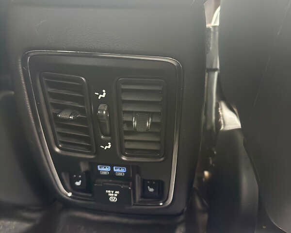 Серый Джип Гранд Чероки, объемом двигателя 3.6 л и пробегом 137 тыс. км за 24800 $, фото 21 на Automoto.ua