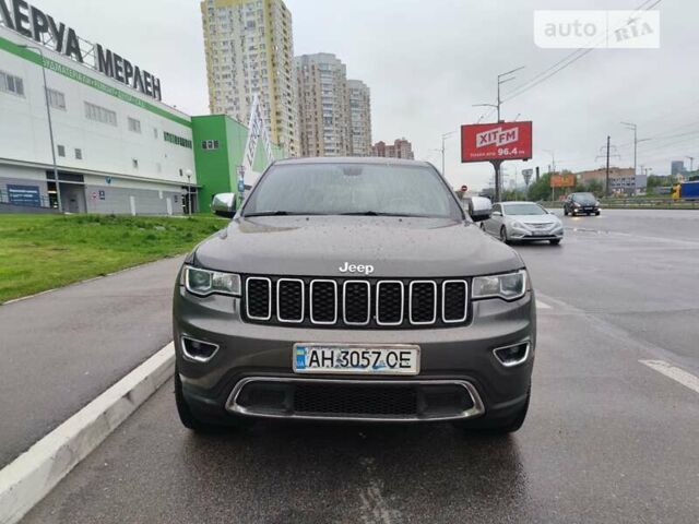 Сірий Джип Grand Cherokee, об'ємом двигуна 3.6 л та пробігом 111 тис. км за 22500 $, фото 1 на Automoto.ua