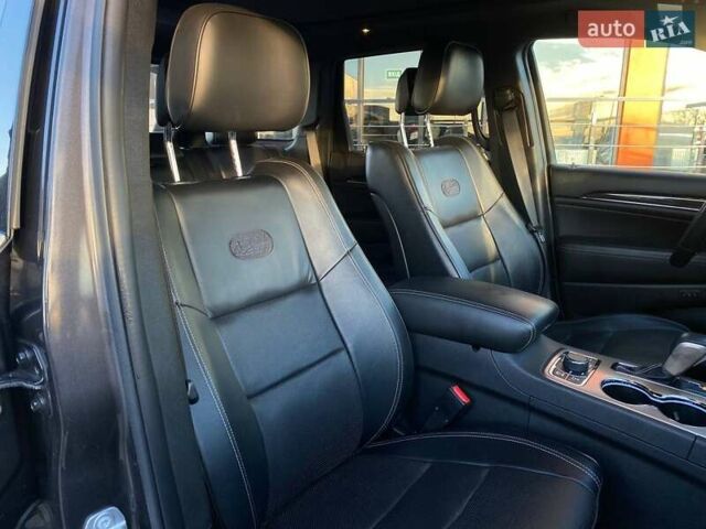 Серый Джип Гранд Чероки, объемом двигателя 3.6 л и пробегом 137 тыс. км за 23500 $, фото 28 на Automoto.ua