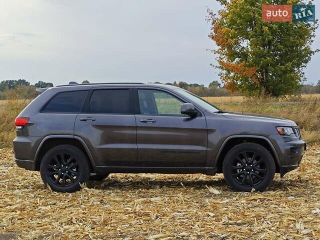 Сірий Джип Grand Cherokee, об'ємом двигуна 3.6 л та пробігом 100 тис. км за 21000 $, фото 5 на Automoto.ua