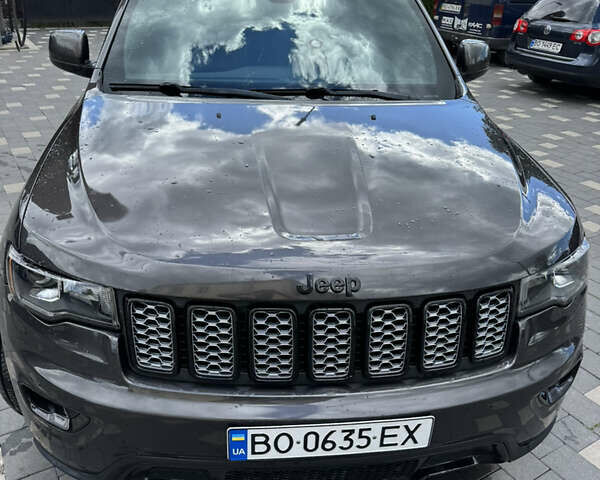 Сірий Джип Grand Cherokee, об'ємом двигуна 3.6 л та пробігом 227 тис. км за 20000 $, фото 17 на Automoto.ua