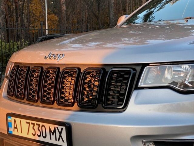 Серый Джип Гранд Чероки, объемом двигателя 3.6 л и пробегом 99 тыс. км за 16000 $, фото 3 на Automoto.ua