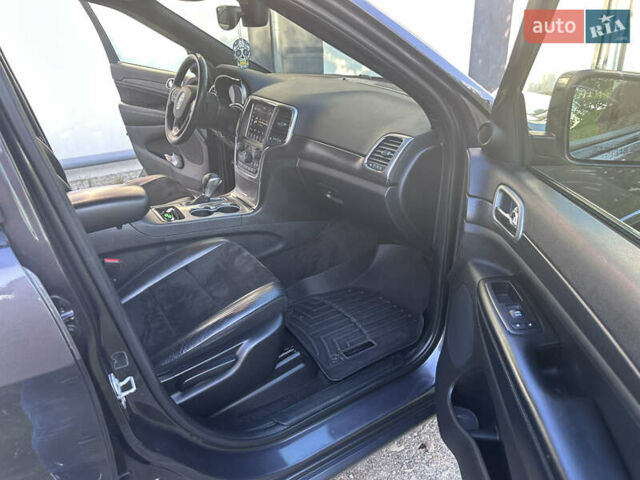 Серый Джип Гранд Чероки, объемом двигателя 3.6 л и пробегом 150 тыс. км за 23500 $, фото 15 на Automoto.ua