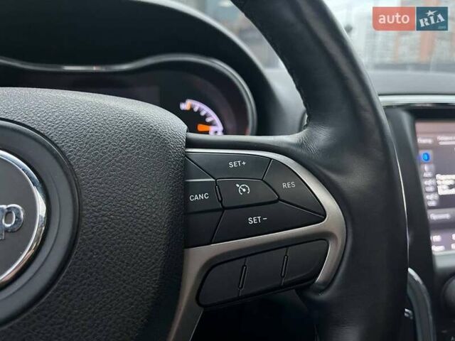 Серый Джип Гранд Чероки, объемом двигателя 3.6 л и пробегом 133 тыс. км за 25990 $, фото 30 на Automoto.ua