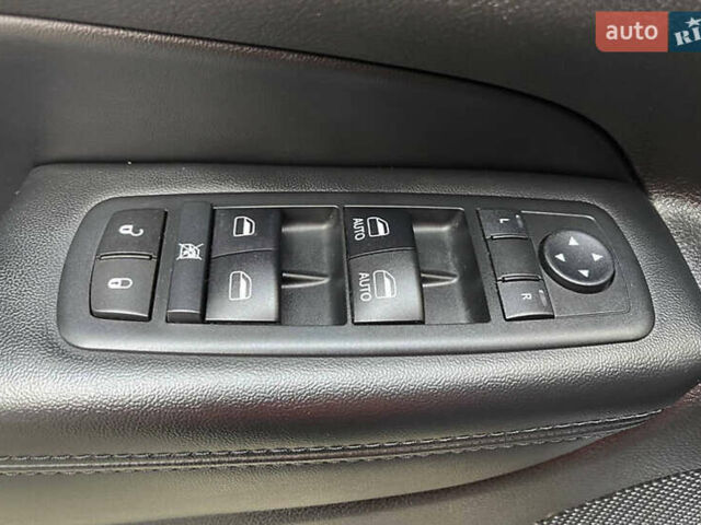 Сірий Джип Grand Cherokee, об'ємом двигуна 3.6 л та пробігом 177 тис. км за 18800 $, фото 12 на Automoto.ua
