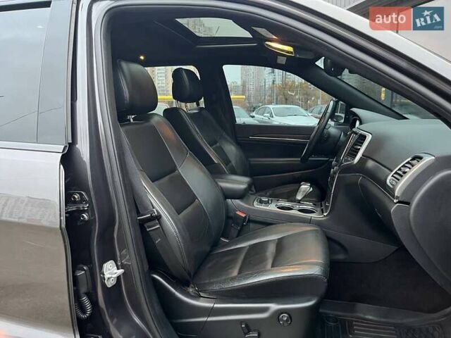 Серый Джип Гранд Чероки, объемом двигателя 3.6 л и пробегом 133 тыс. км за 25990 $, фото 10 на Automoto.ua