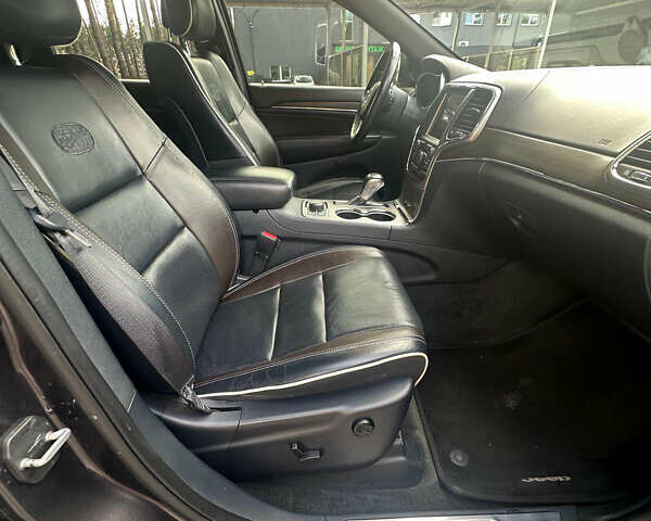 Сірий Джип Grand Cherokee, об'ємом двигуна 2.99 л та пробігом 305 тис. км за 21500 $, фото 15 на Automoto.ua