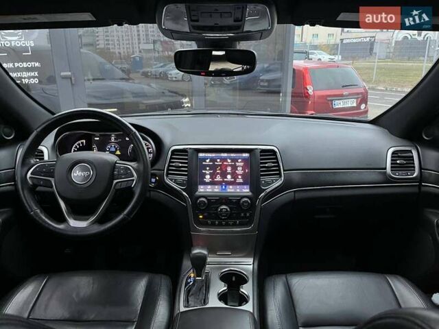 Серый Джип Гранд Чероки, объемом двигателя 3.6 л и пробегом 133 тыс. км за 25990 $, фото 11 на Automoto.ua