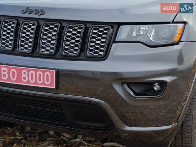 Сірий Джип Grand Cherokee, об'ємом двигуна 3.6 л та пробігом 100 тис. км за 21000 $, фото 13 на Automoto.ua