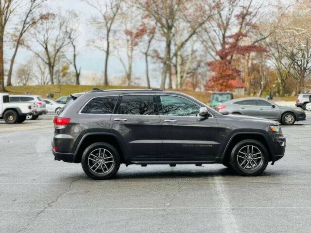 Сірий Джип Grand Cherokee, об'ємом двигуна 3.6 л та пробігом 51 тис. км за 15700 $, фото 3 на Automoto.ua