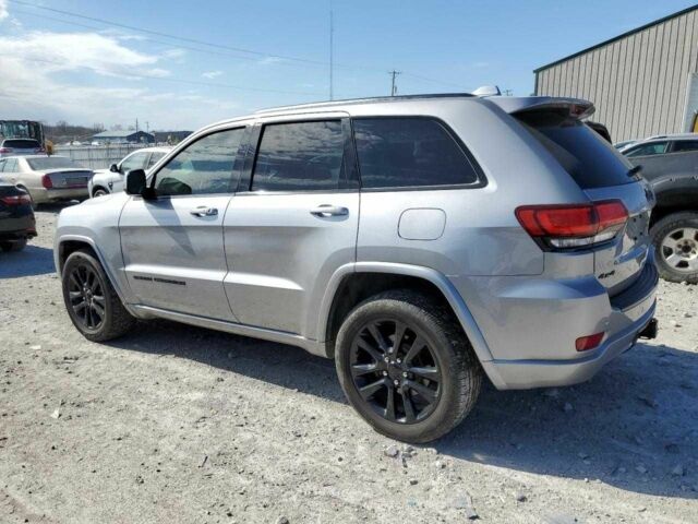 Сірий Джип Grand Cherokee, об'ємом двигуна 0.36 л та пробігом 121 тис. км за 5000 $, фото 5 на Automoto.ua