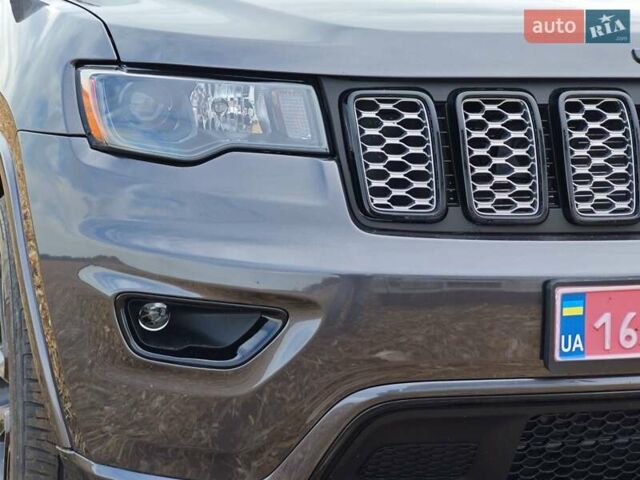 Сірий Джип Grand Cherokee, об'ємом двигуна 3.6 л та пробігом 100 тис. км за 21000 $, фото 14 на Automoto.ua