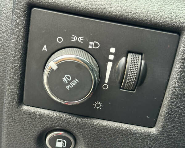 Сірий Джип Grand Cherokee, об'ємом двигуна 3.6 л та пробігом 227 тис. км за 20000 $, фото 41 на Automoto.ua