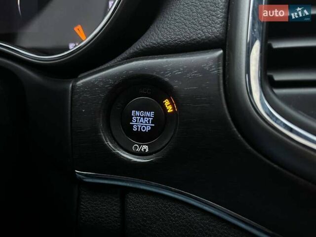 Серый Джип Гранд Чероки, объемом двигателя 3.6 л и пробегом 133 тыс. км за 25990 $, фото 25 на Automoto.ua