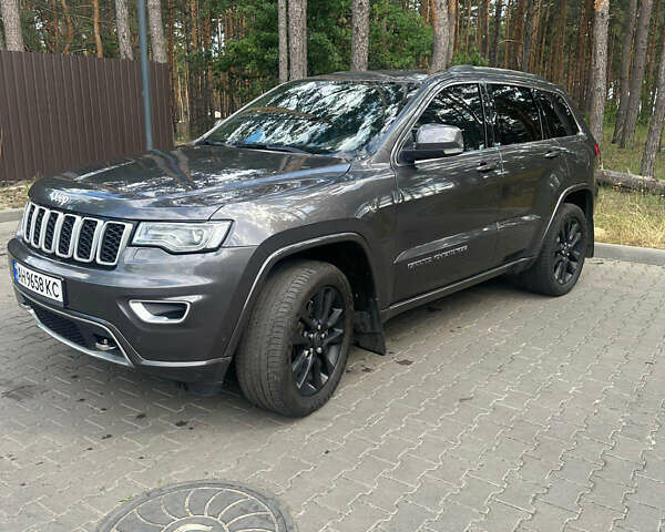 Сірий Джип Grand Cherokee, об'ємом двигуна 2.99 л та пробігом 305 тис. км за 21500 $, фото 3 на Automoto.ua